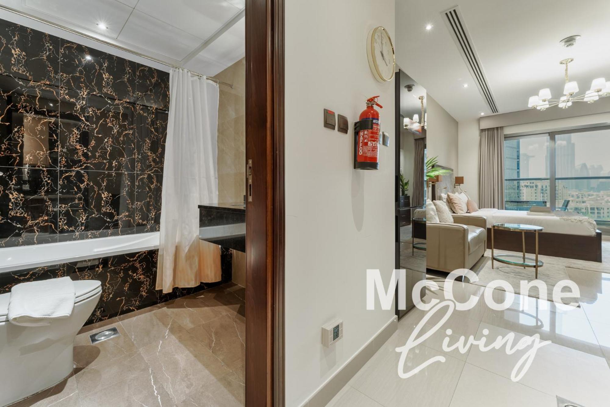 Cozy With Burj Khalifa Views Appartamento *
