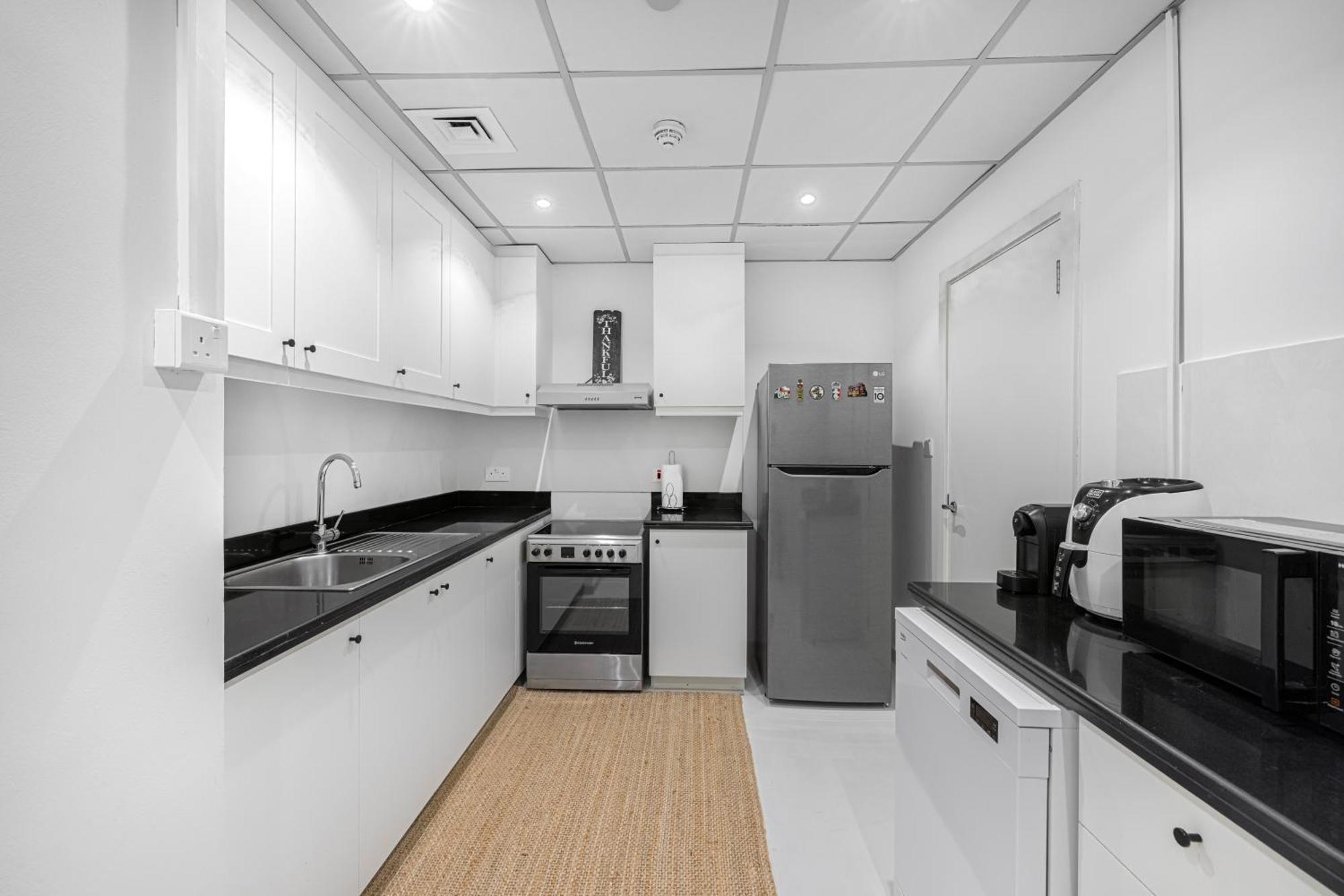 Apartamento Seafront Newly Renovated 2br In Jbr Dubai