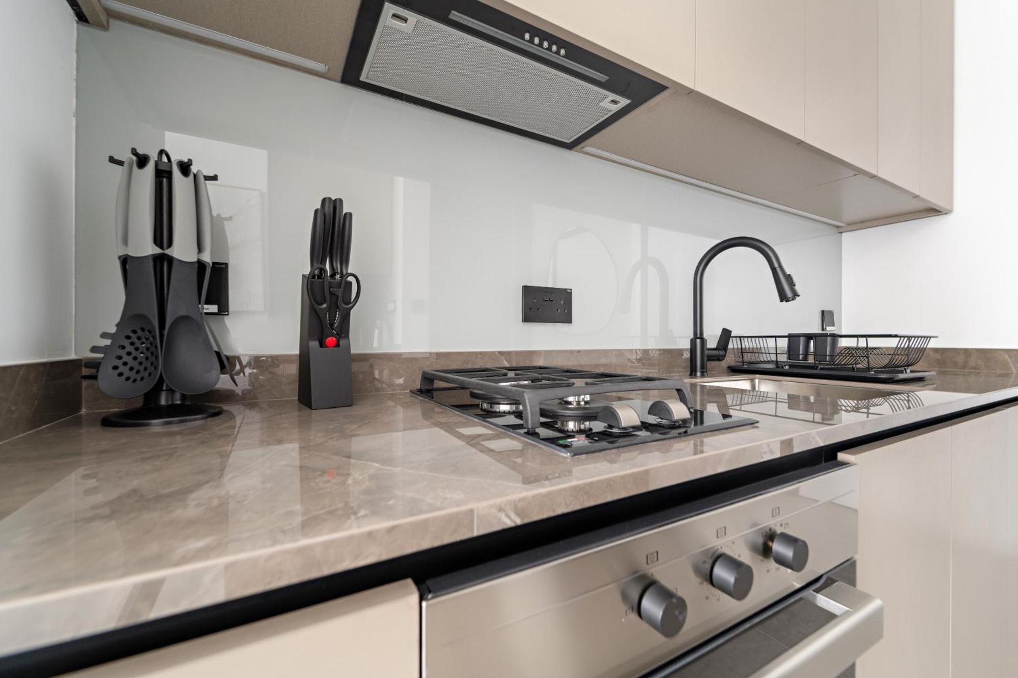 Lägenhet Lux 15 Northside With A Pool, Gym & Canal Views *