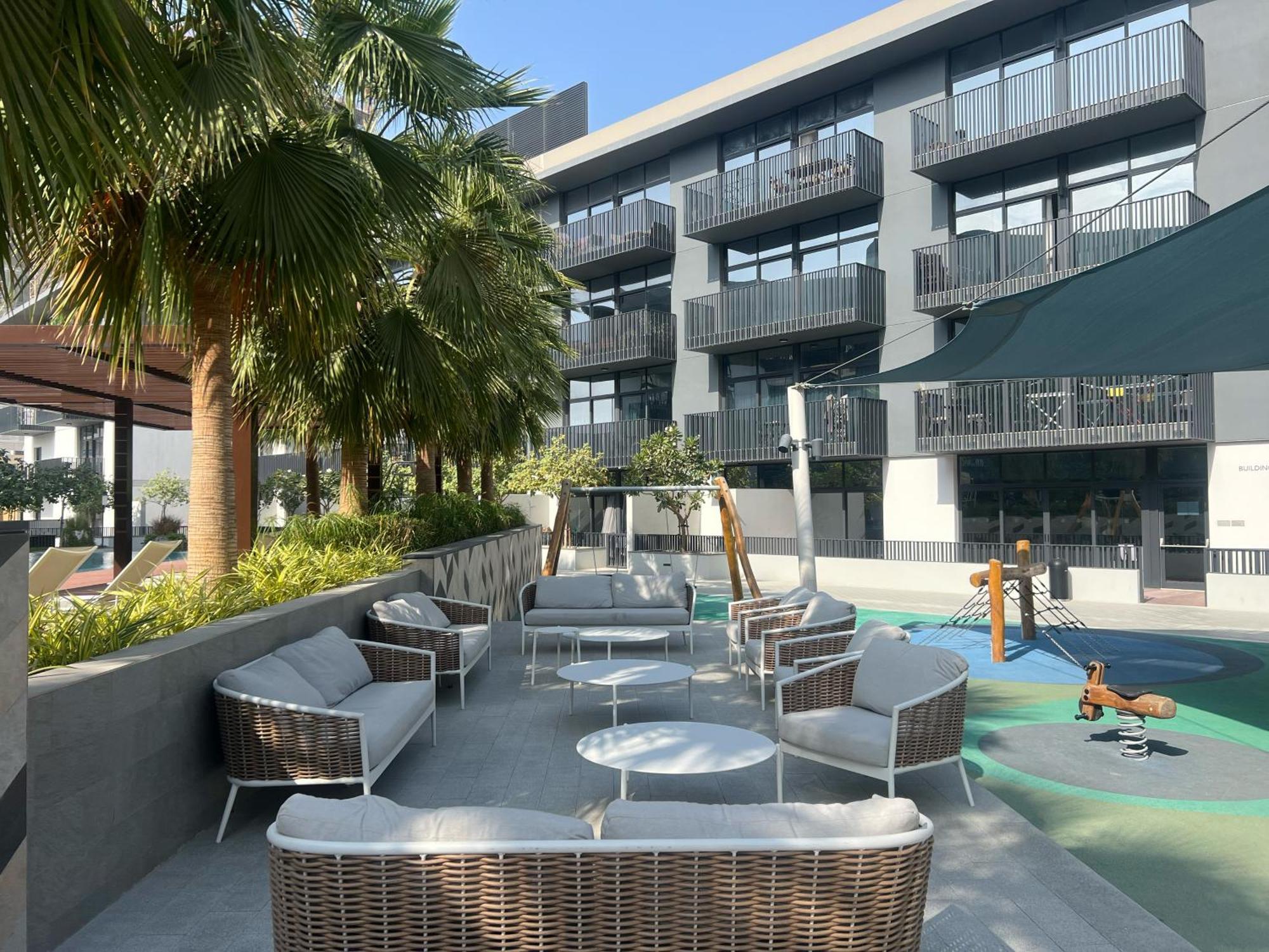 Appartement Premium 1br In Jvc, Belgravia 3