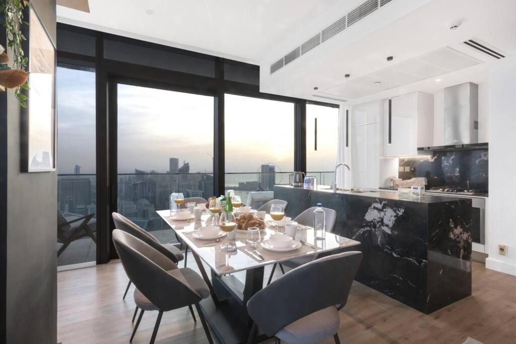 First Class 3br Amazing Views Of Marina * Dubaï