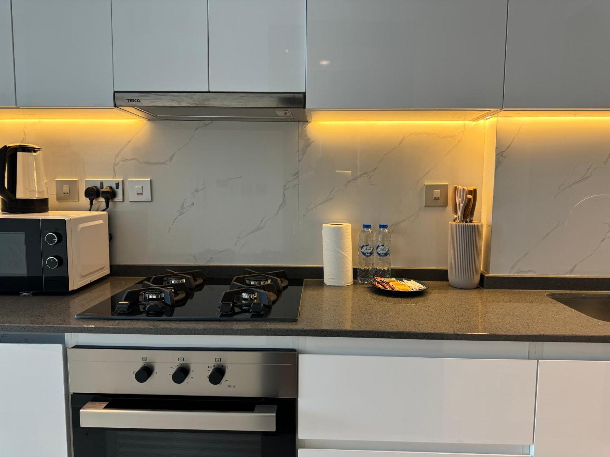 Apartamento Ashri Hh Studio In Samana Hills With Pool View Dubai