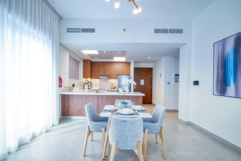 Fabulous New 1br With Huge Terrace Dubaï