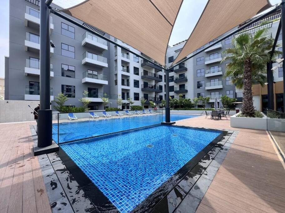 Fabulous New 1br With Huge Terrace Dubaï