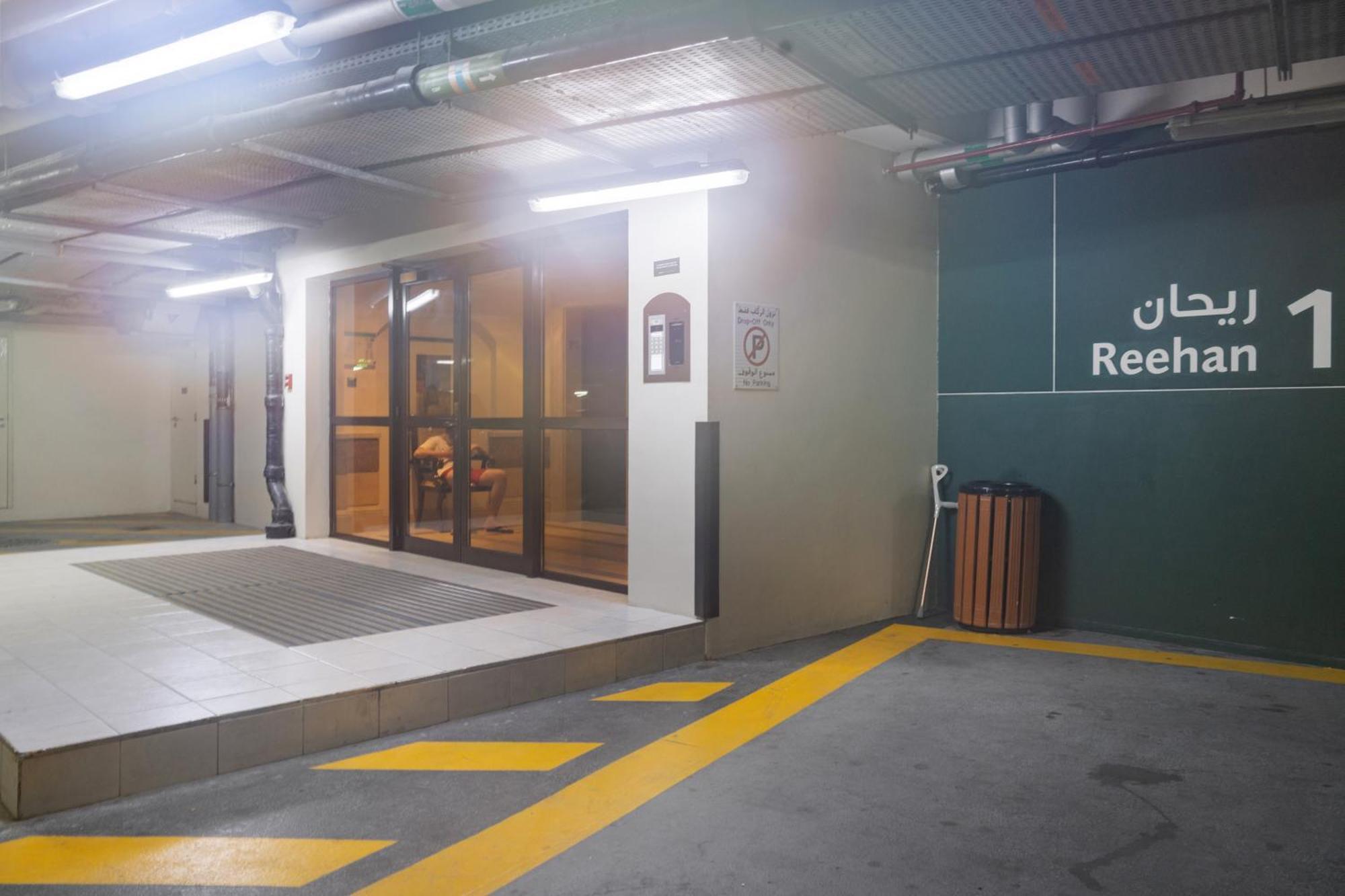 Apartamento Reehan Suites, Downtown - Near Burj Khalifa & Mall Dubái