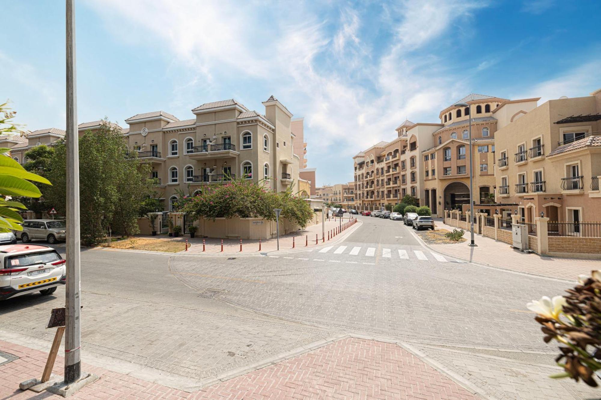 Smart In Jvc With Pool, Gym Near Circle Mall * Dubai