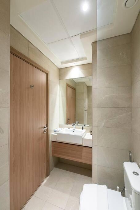 Cozy Studio By Skylight Azizi Riviera 41 Lägenhet Dubai