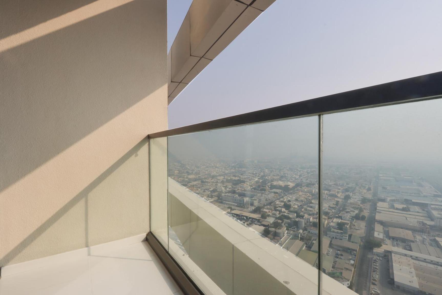 Livbnb - 2b With Maid's Overlooking Sheikh Zayed Road Dubai