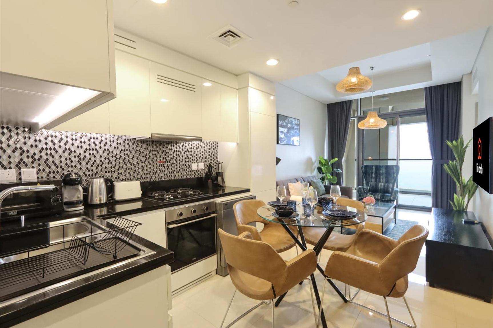 Livbnb - 2b With Maid's Overlooking Sheikh Zayed Road Dubai