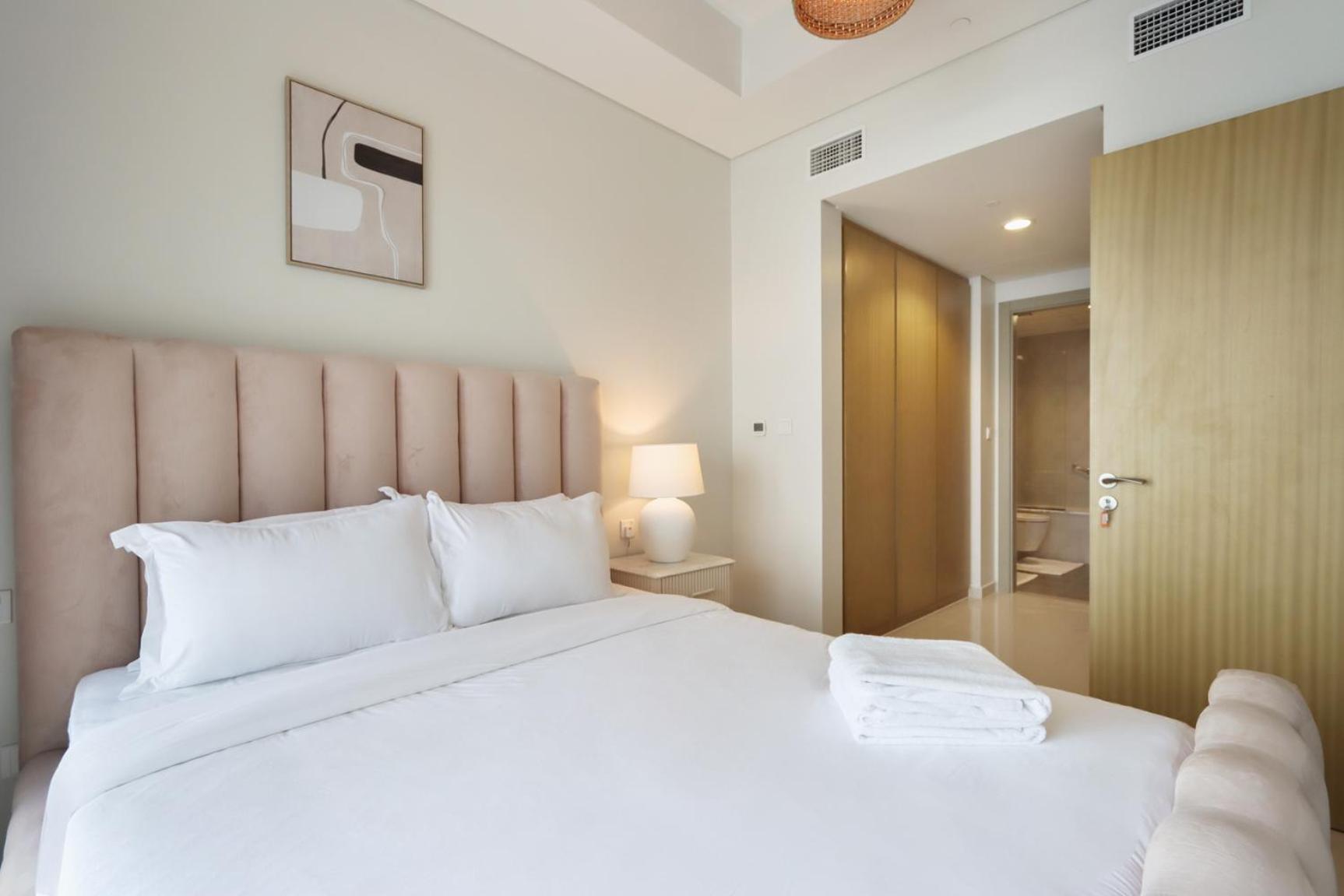 Livbnb - 2b With Maid's Overlooking Sheikh Zayed Road Dubai