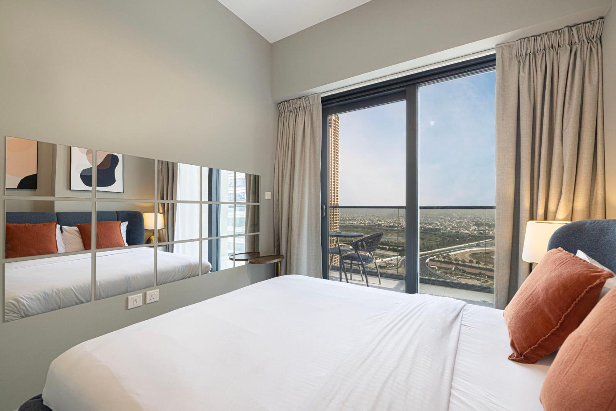 Modern 1br With Canal View - Zada Tower, Business Bay * Dubai