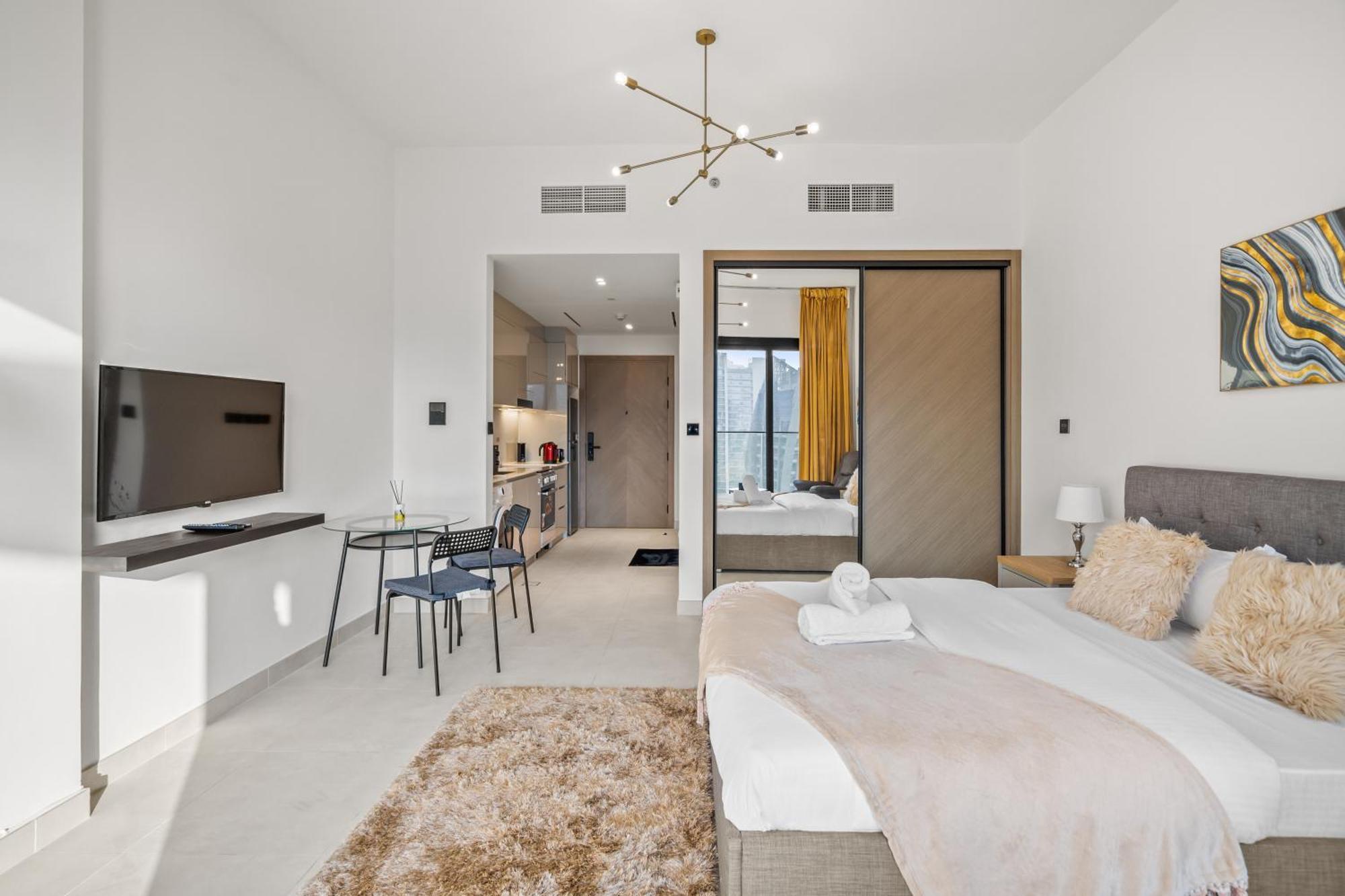 In Business Bay Location Apartament *