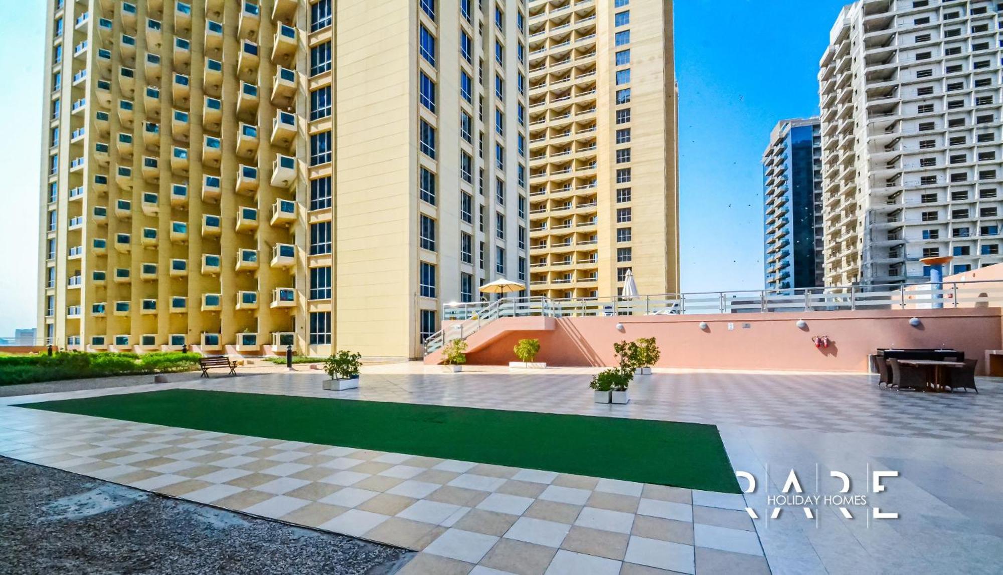 Rare Homes - View - The Vista Tower A - Production - R1503 *