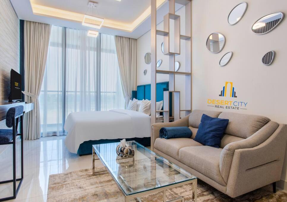 Fully Furnished In City, Hosted By Desert Dubaï