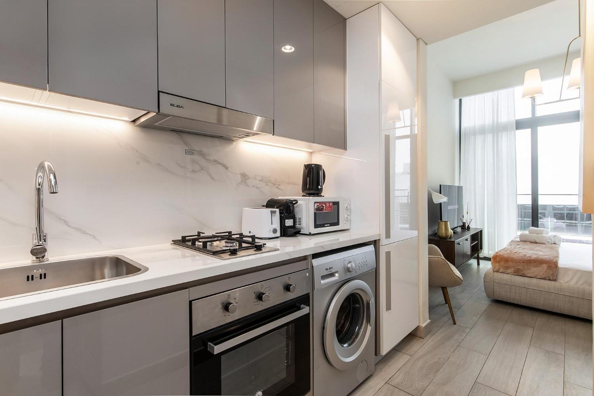 Charming аpartments At Azizi Riviera
