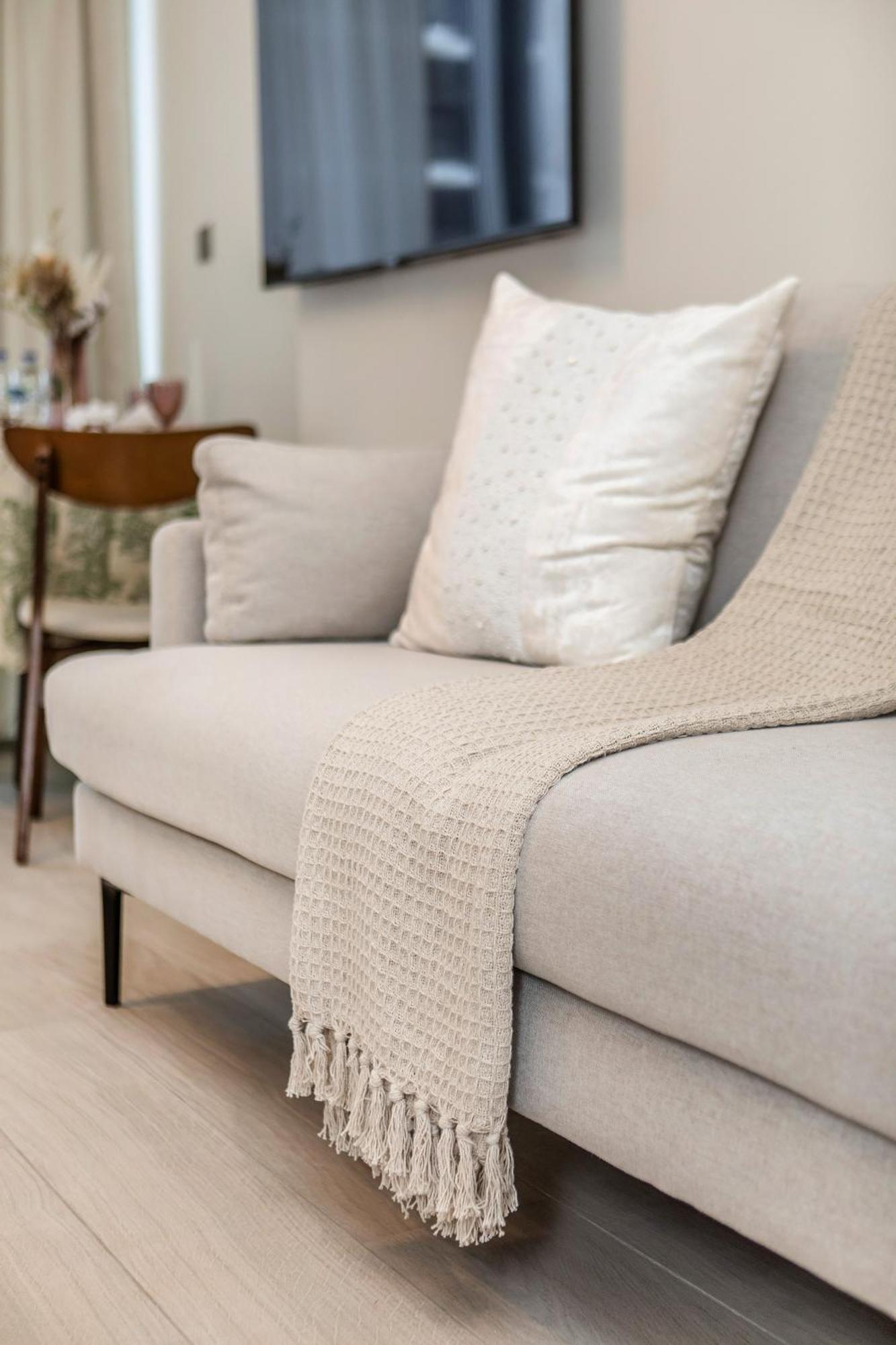 Charming аpartments At Azizi Riviera Apartment *
