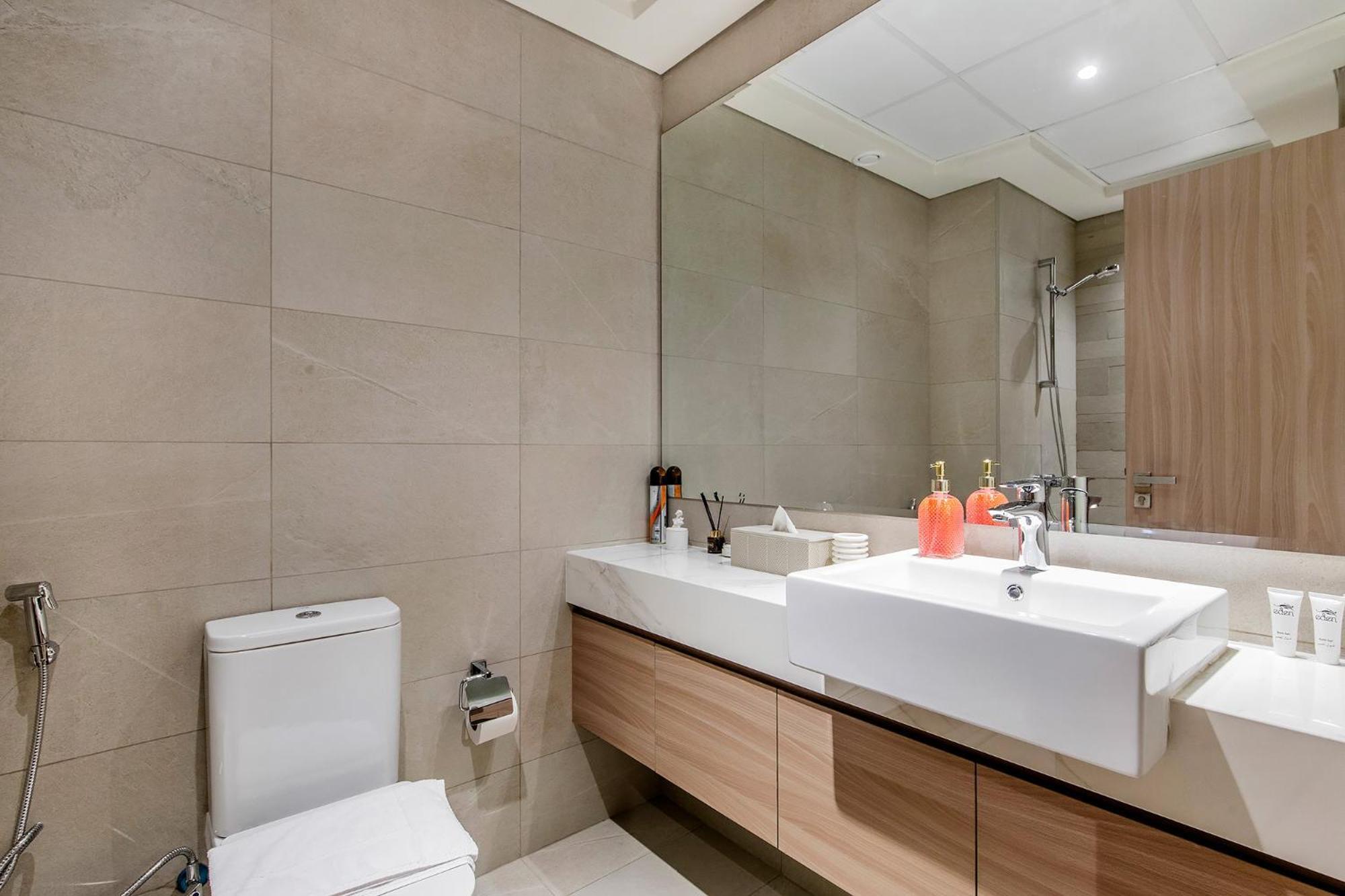 Charming аpartments At Azizi Riviera