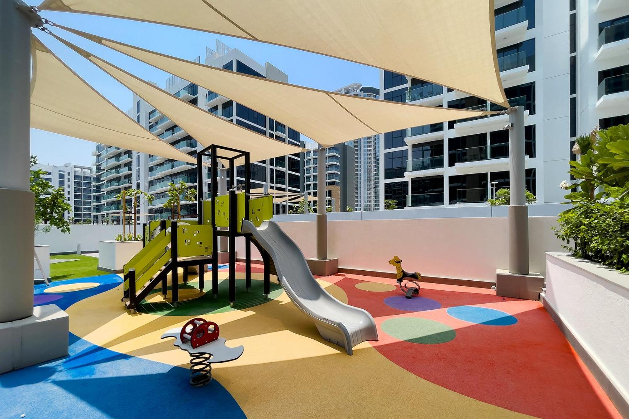 Charming аpartments At Azizi Riviera Dubaï