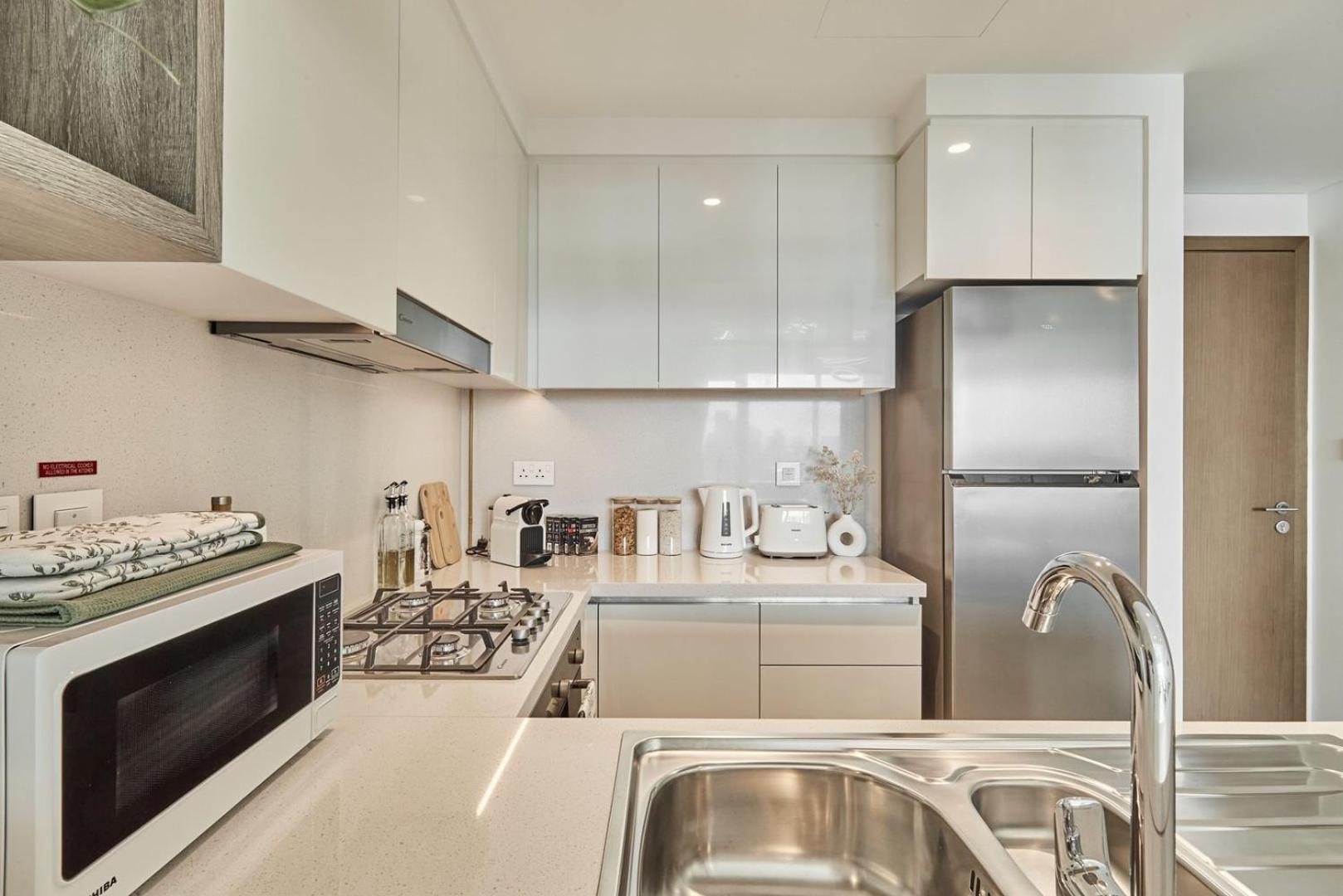 Luxe | 2br | Burj Khalifa View | Mall Access Apartemen Dubai