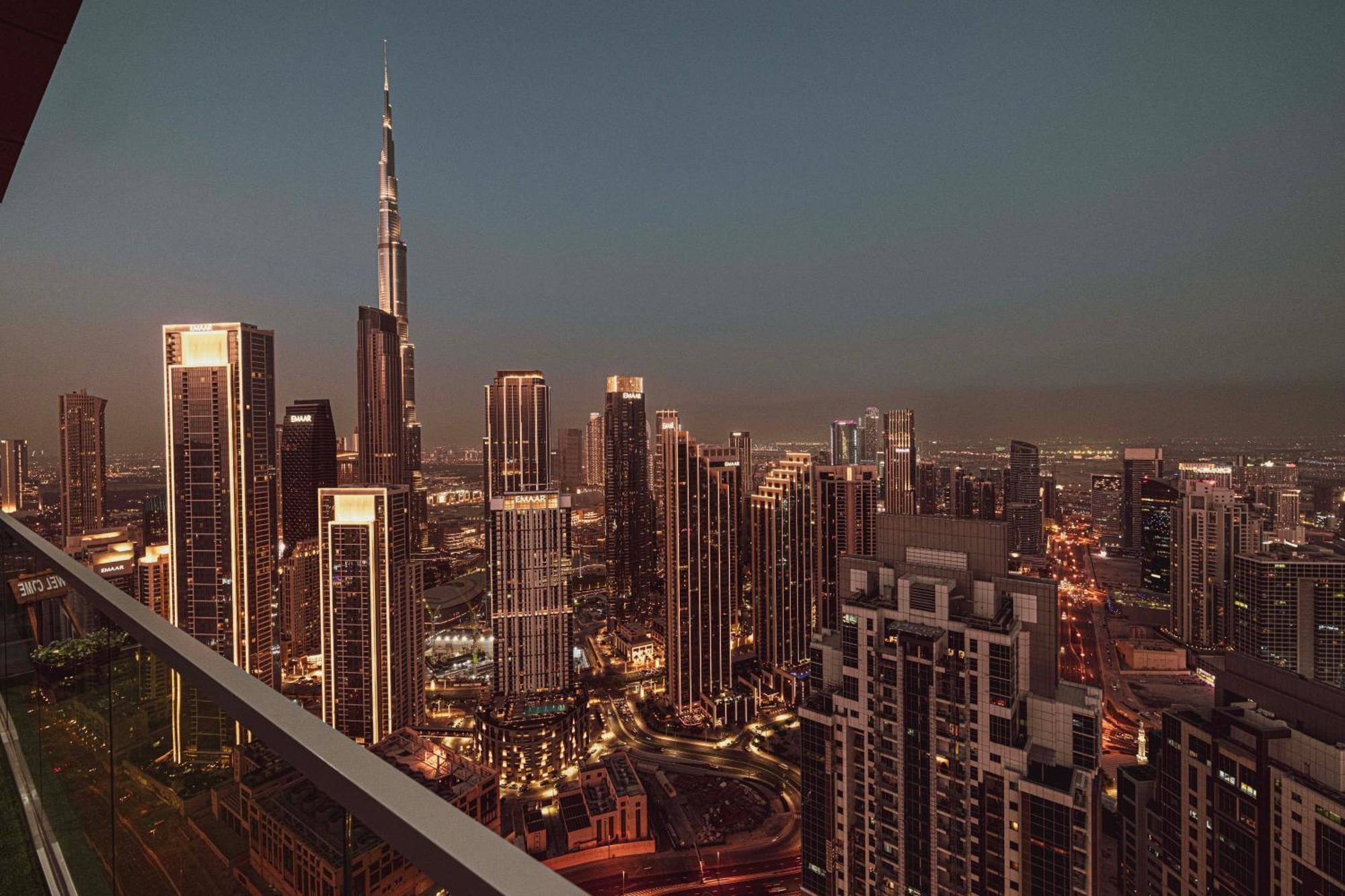 Appartamento Paramount Midtown, Infinity Pool, Burj Skyline Views Dubai