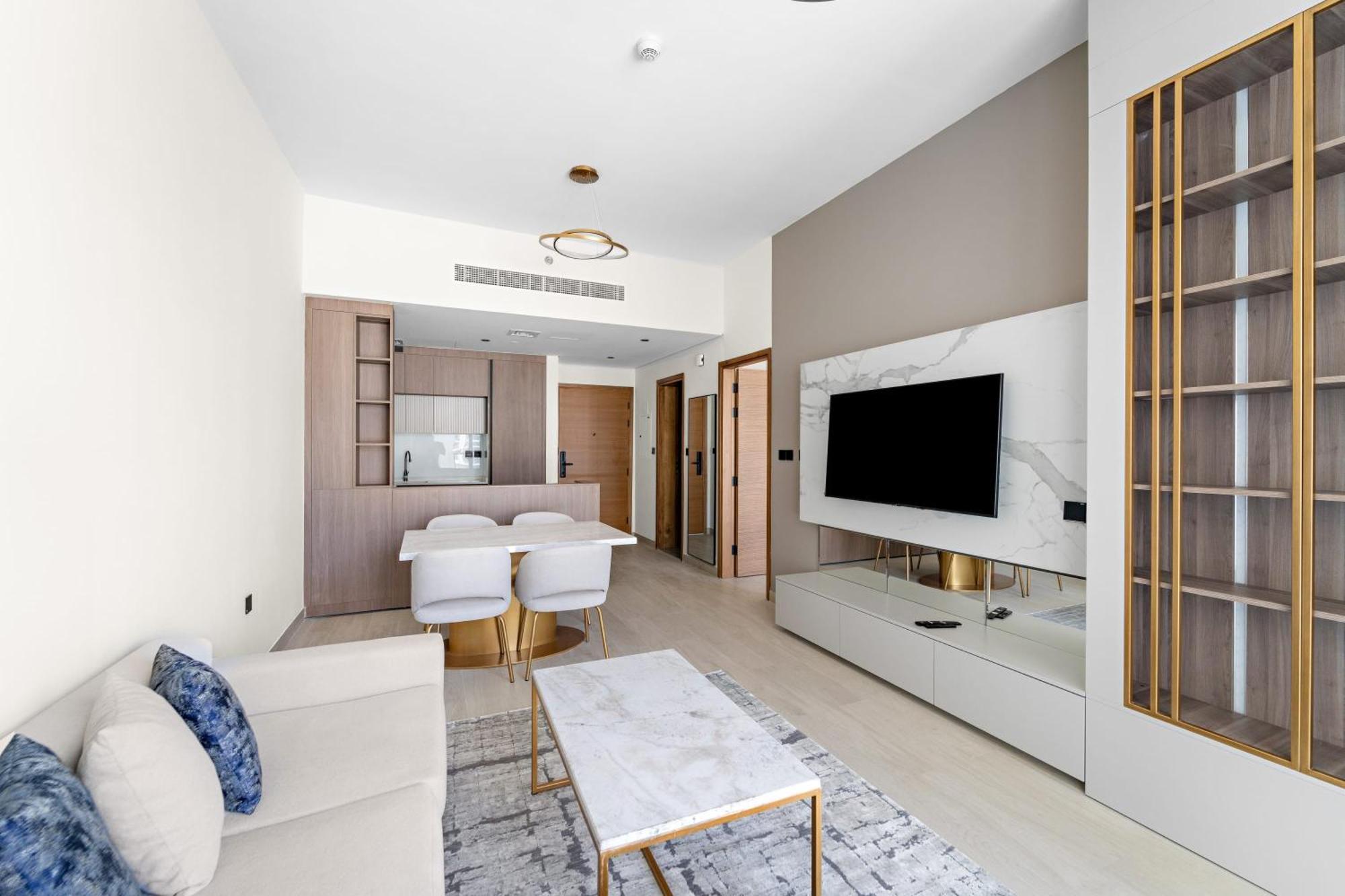 Appartement Luxurious 1 Bedroom Retreat With Pool Gym And Game Dubaï