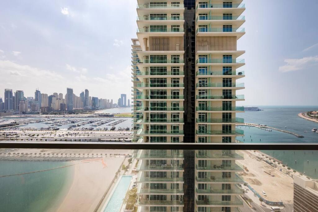 Cozy 1br At Marina Vista Offering Marina&sea Views 1204 Dubaï