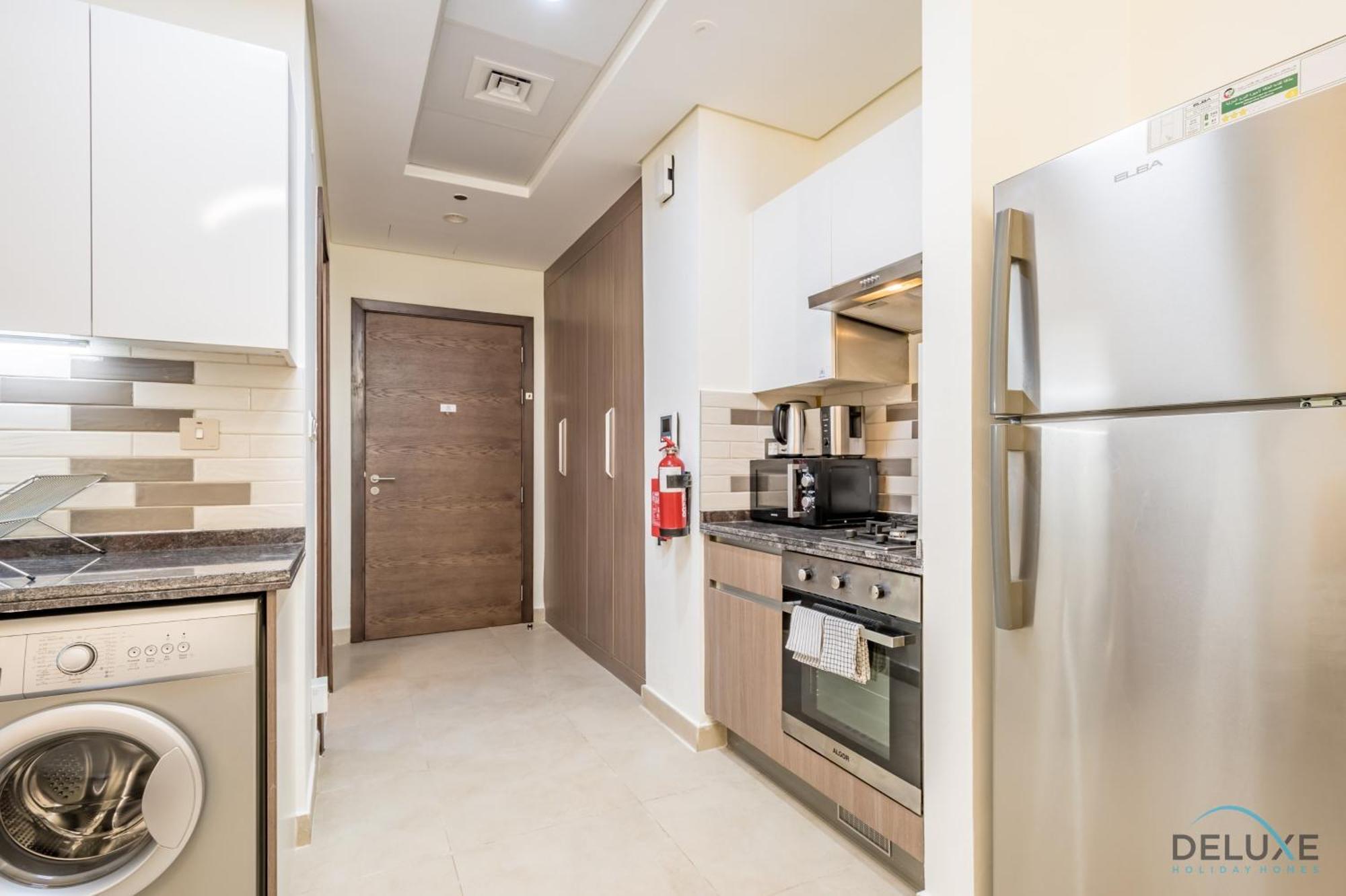 Apartment Stunning In Azizi Star , Jebel Ali By Deluxe Homes