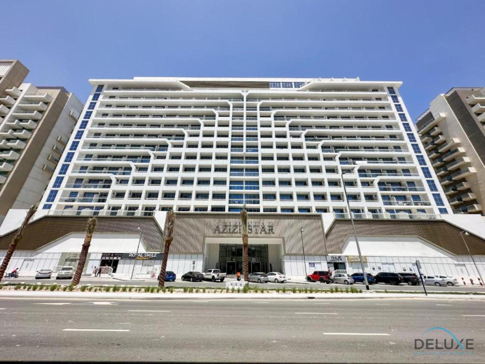 Apartment Stunning In Azizi Star , Jebel Ali By Deluxe Homes *