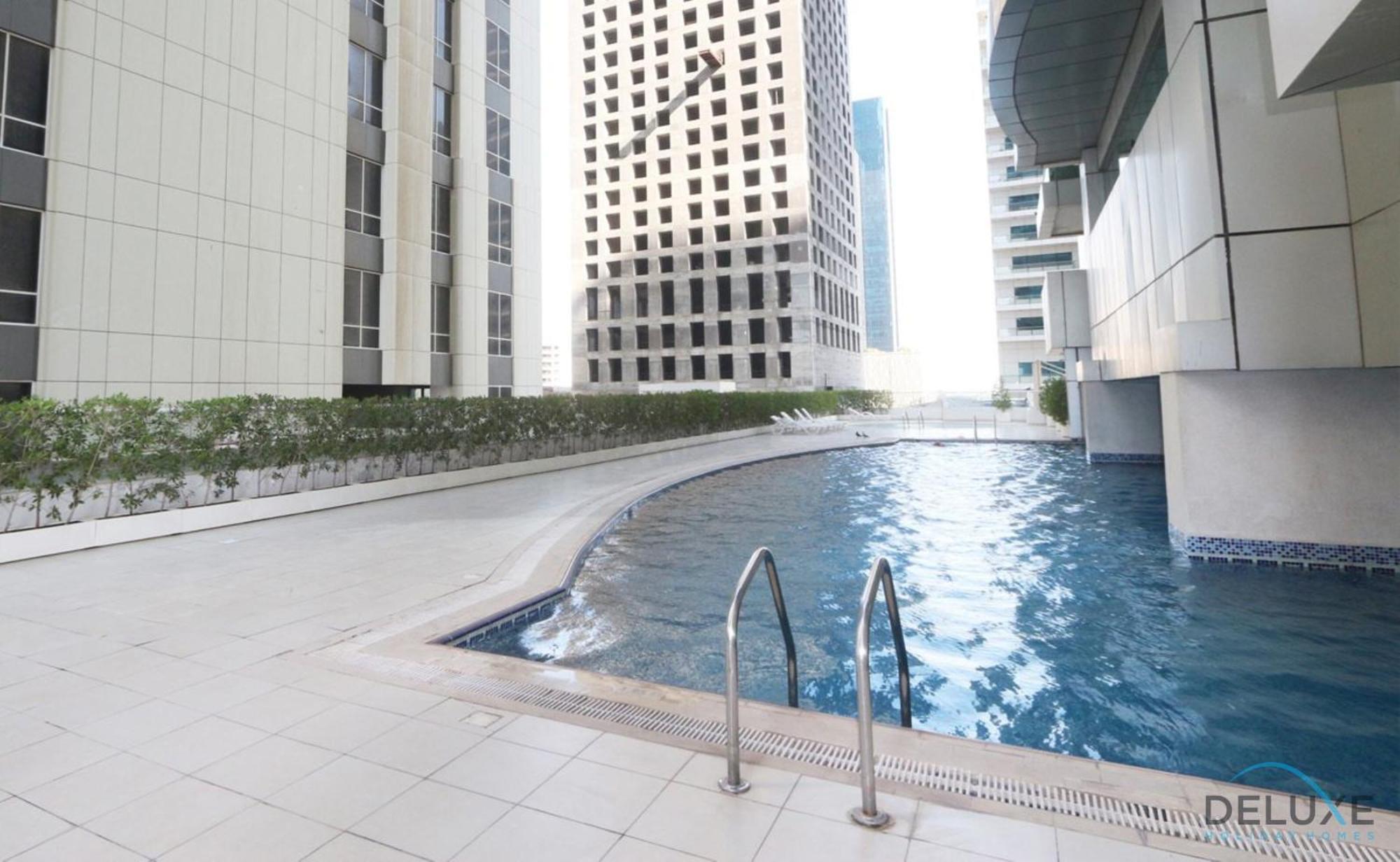 Sophisticated 1br In Marina Pinnacle, Marina By Deluxe Homes Appartement