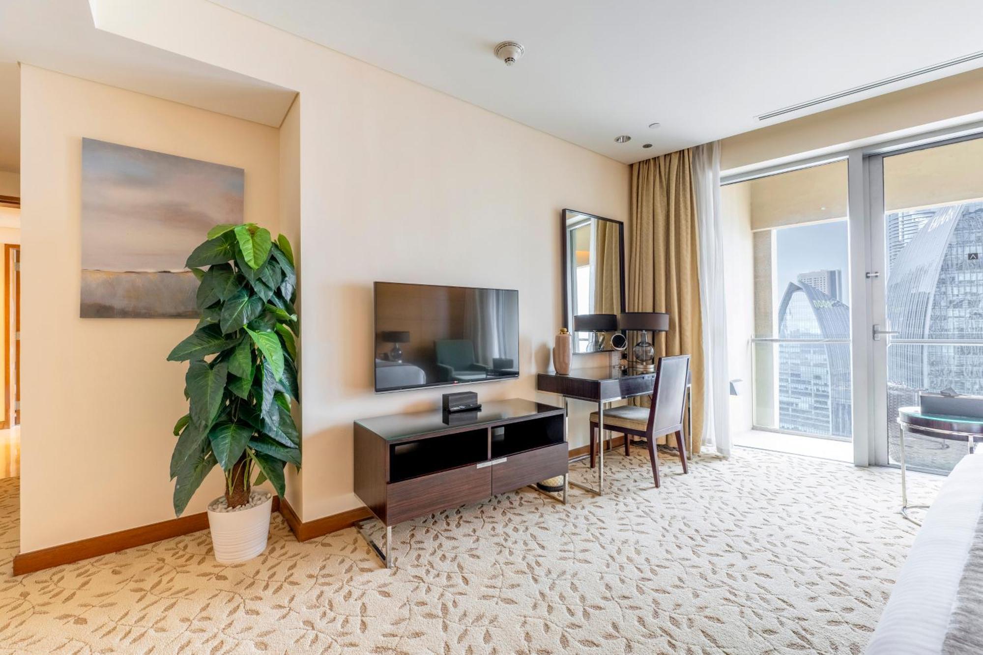 Emaar Residences Fashion Avenue, Formerly Address Mall Apartahotel Dubái