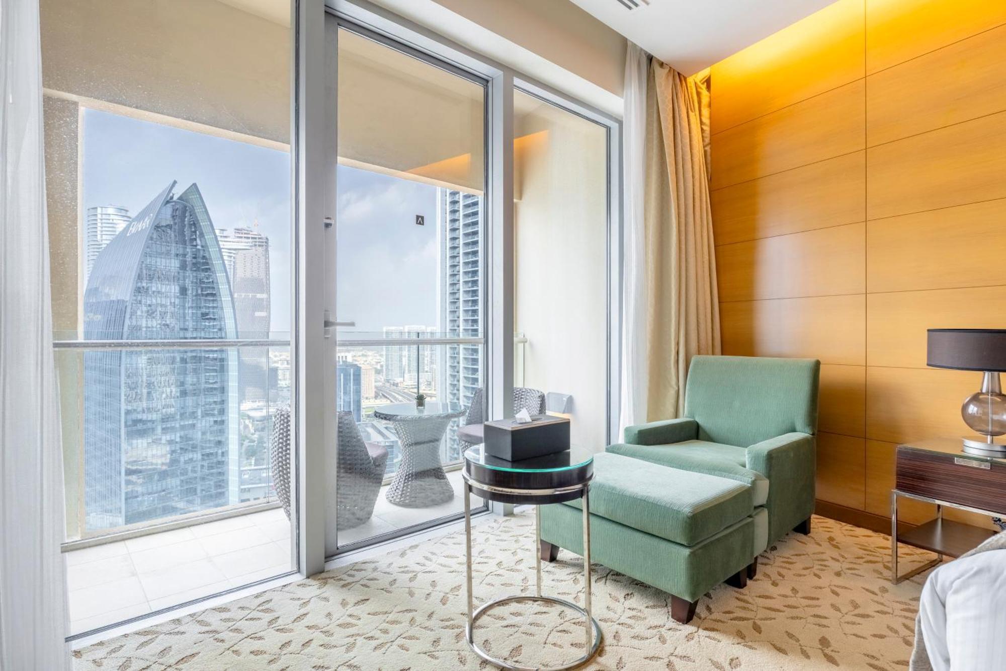 Emaar Residences Fashion Avenue, Formerly Address Mall Apartahotel Dubái