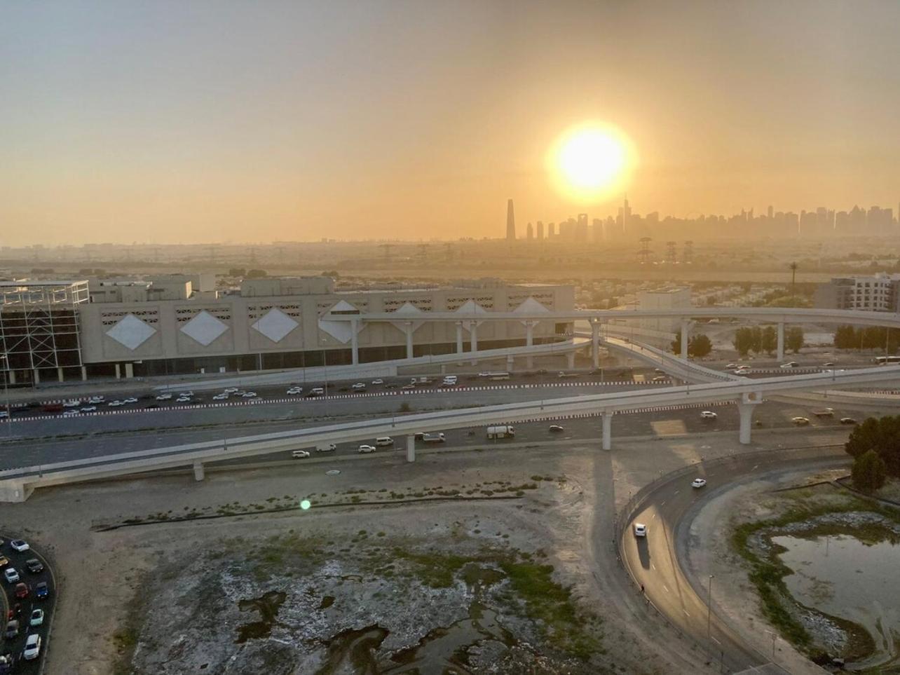 Luxurious 2br Skyline & Pool Views * Dubaï