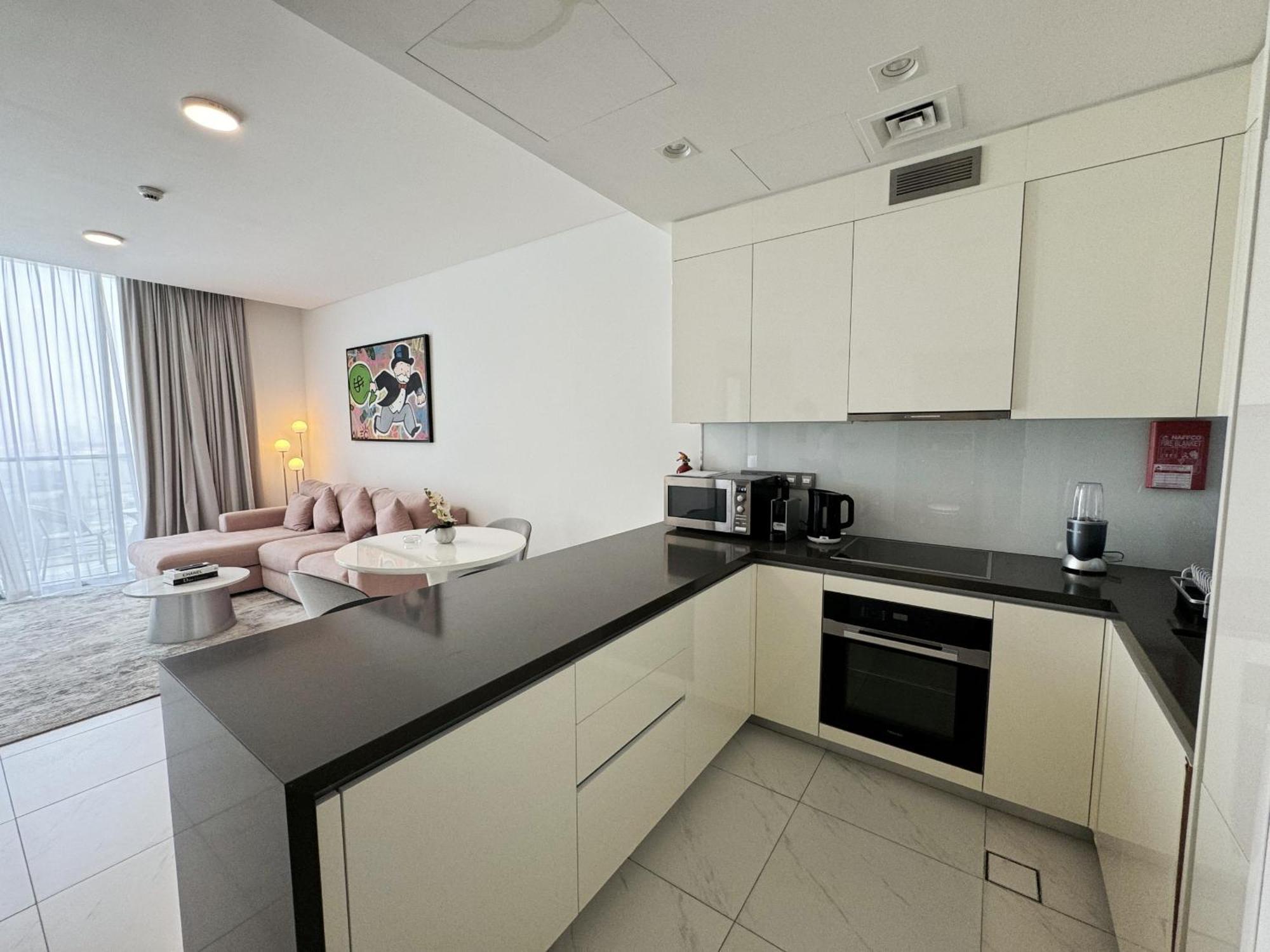 Panoramic 1br With Crystal Lagoon & Downtown View Appartement *
