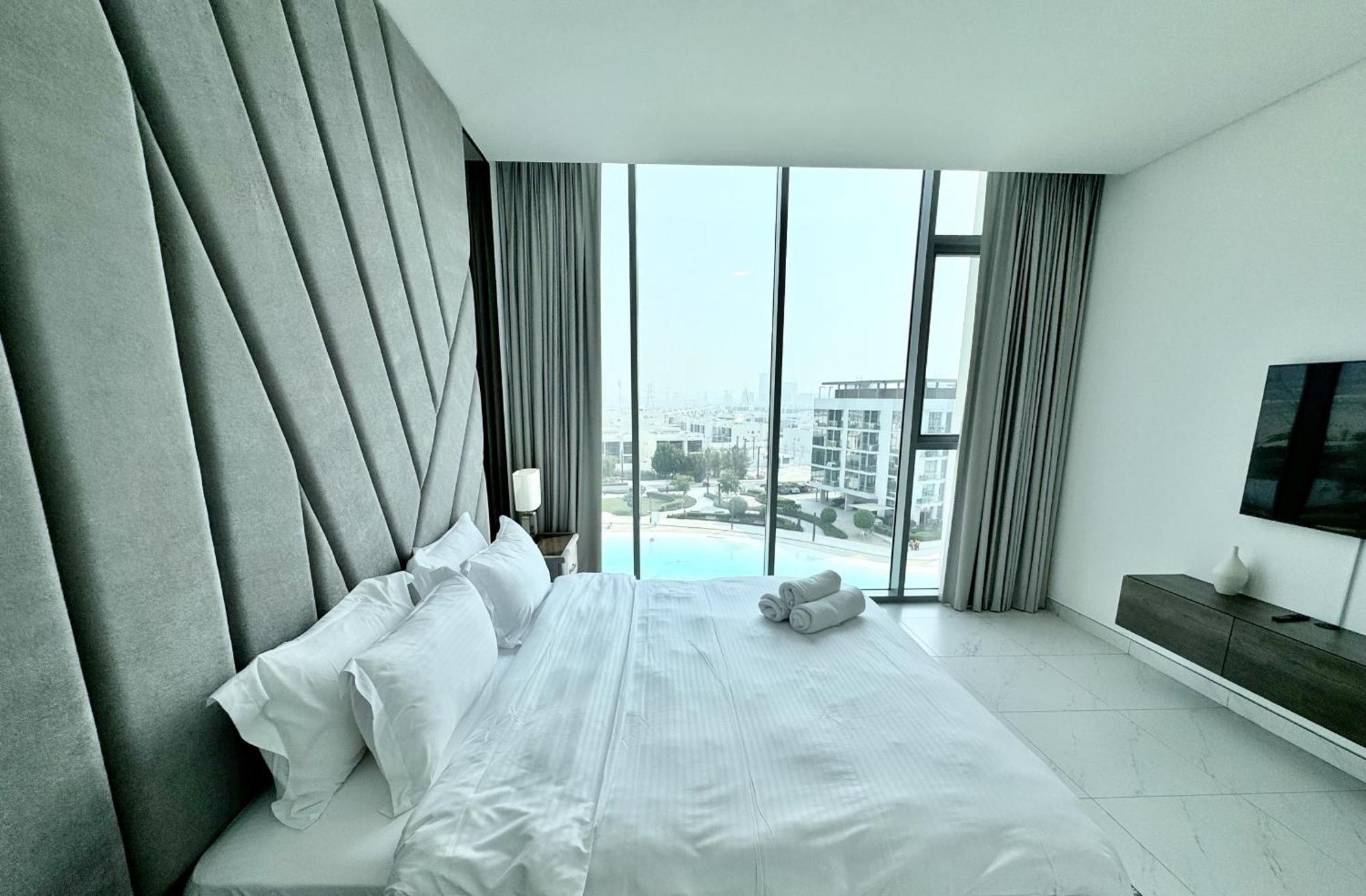 Panoramic 1br With Crystal Lagoon & Downtown View Appartement Dubaï