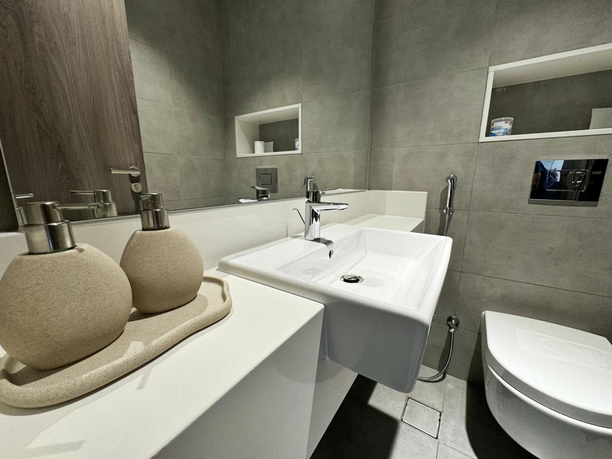 Panoramic 1br With Crystal Lagoon & Downtown View Appartement