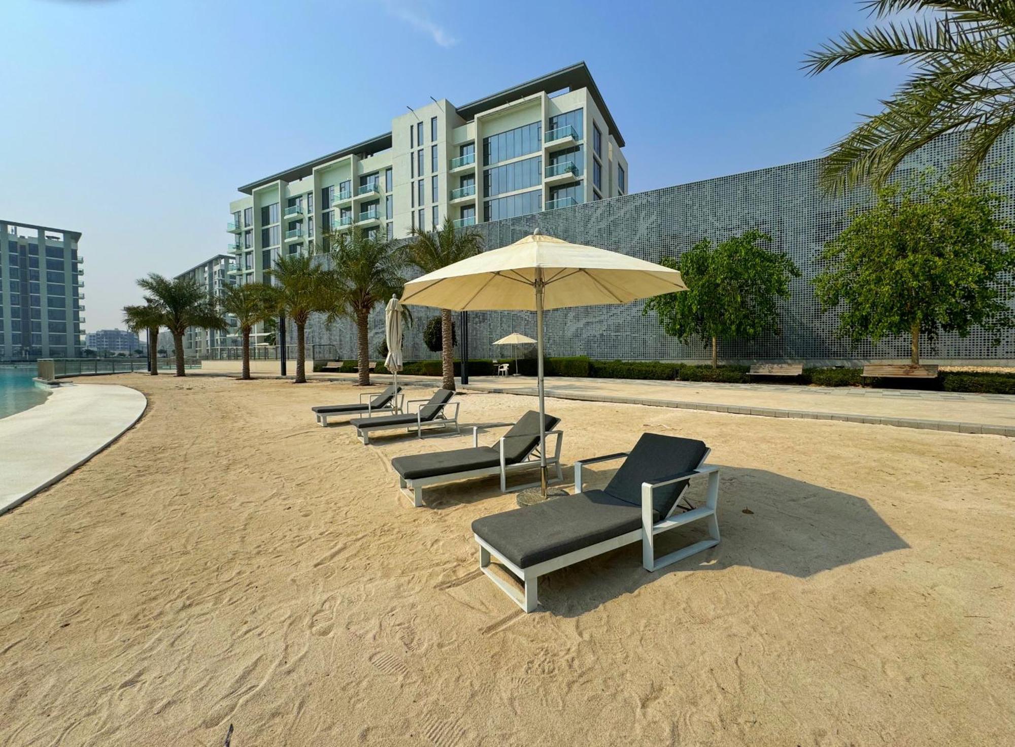 Panoramic 1br With Crystal Lagoon & Downtown View Dubaï
