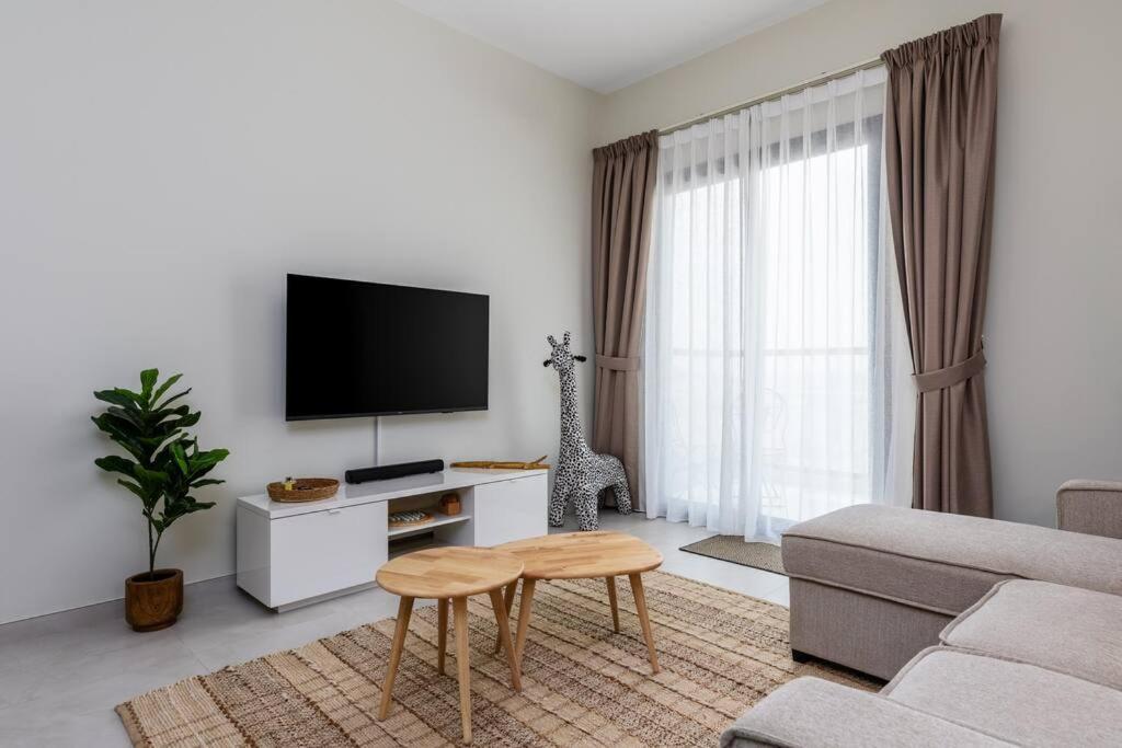 Waves - Stylish 1br Close To Img World & Global Village Appartement *