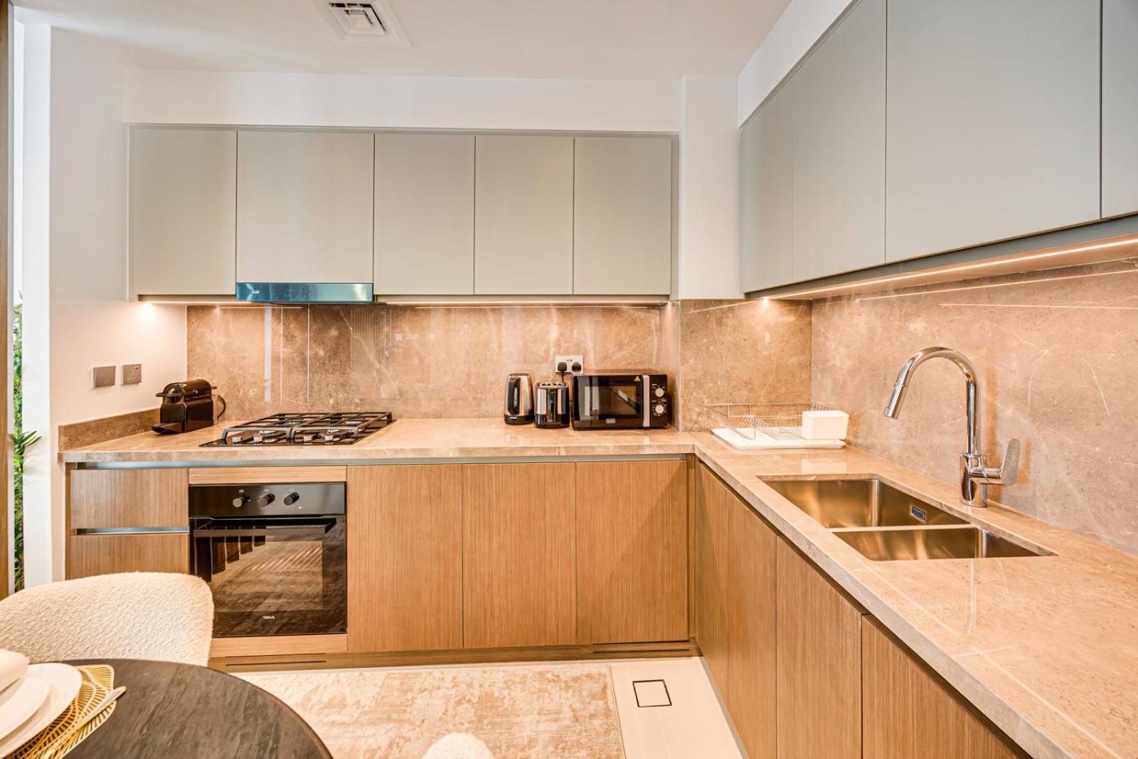 Stunning 2 Bedroom In Emaar Beachfront Appartement Dubaï