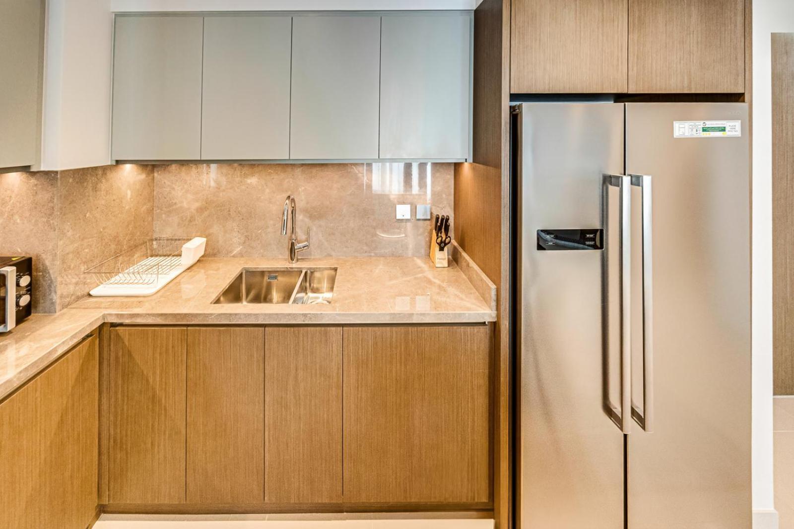 Stunning 2 Bedroom In Emaar Beachfront *