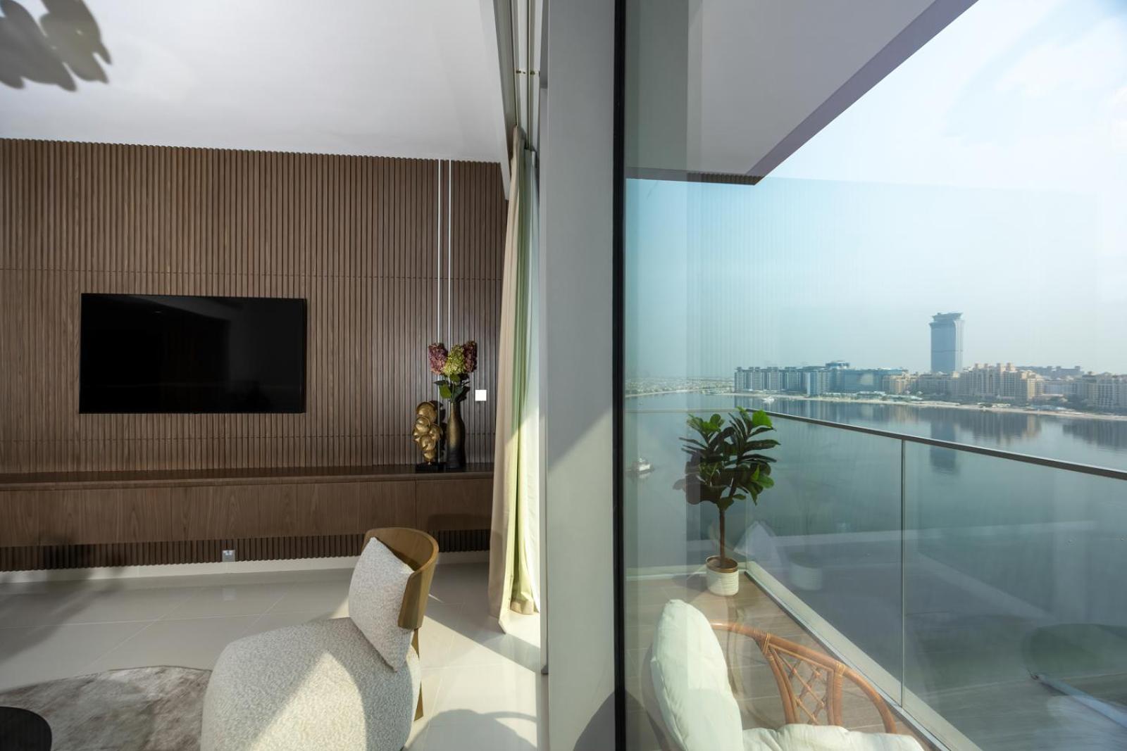 Stunning 2 Bedroom In Emaar Beachfront *