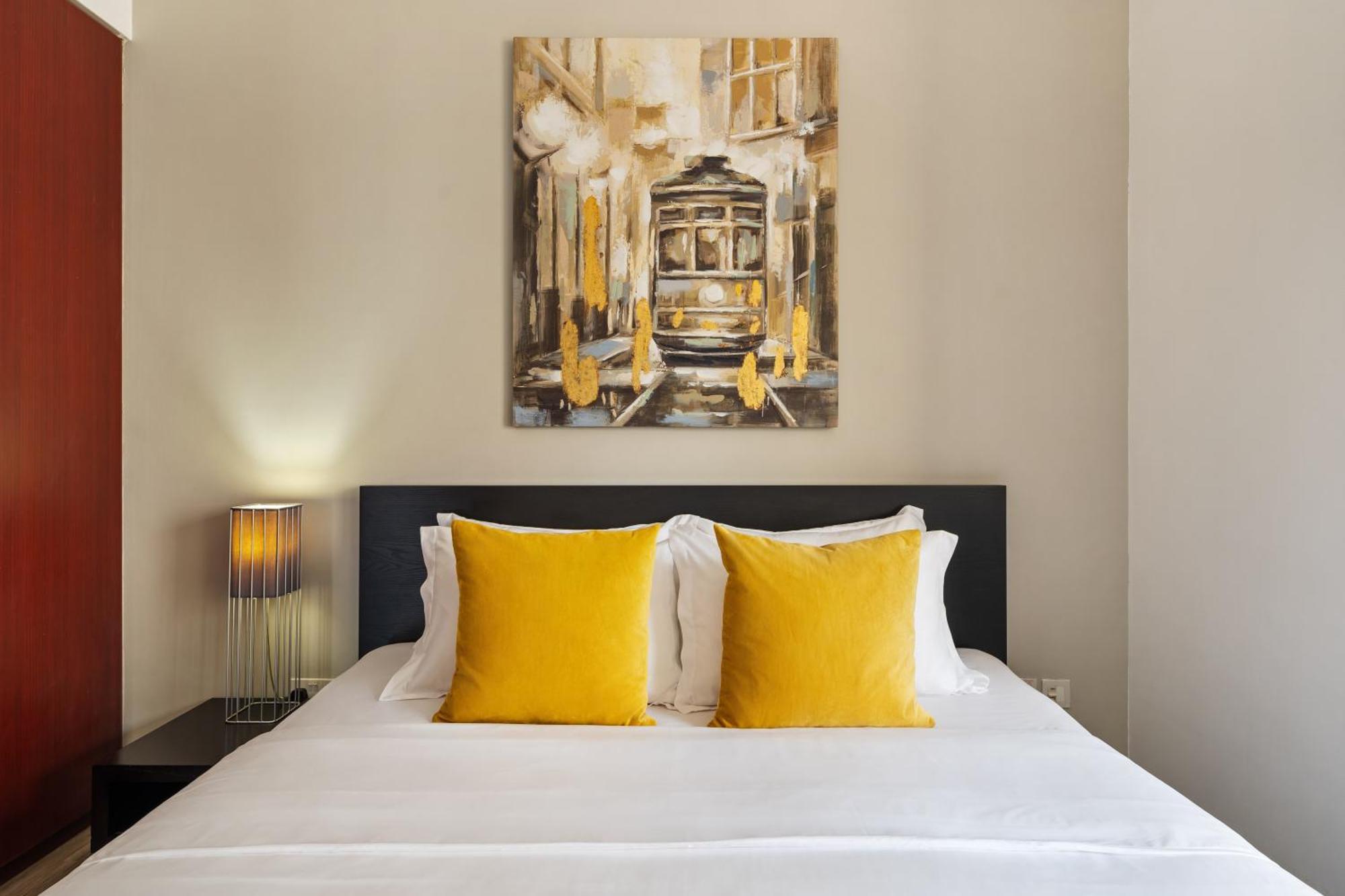 Apartamento La Buena Vida Homes - Modern, Luxe & Spacious 4-bed, Full Kitchen, Near To Beach, Tram & Marina *