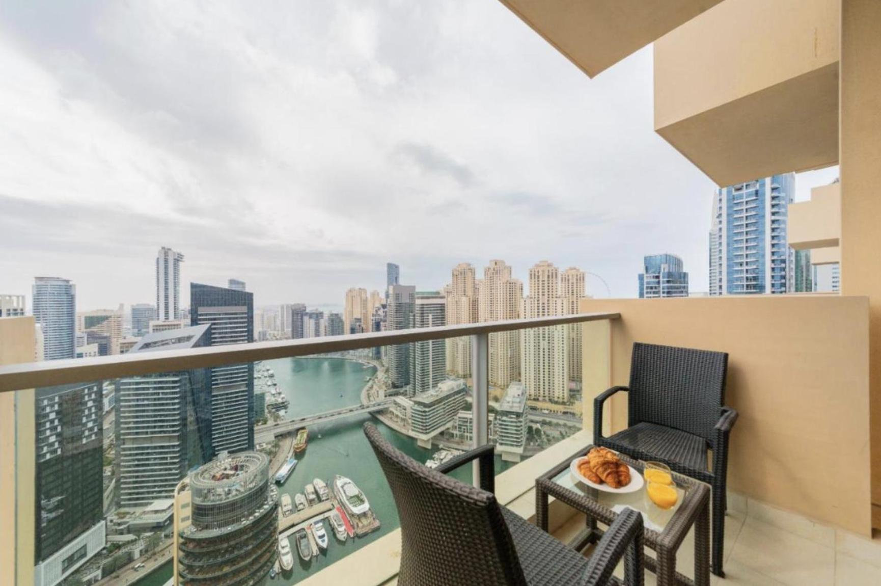 In Address Marina Residences Connected To Marina Mall Dubái