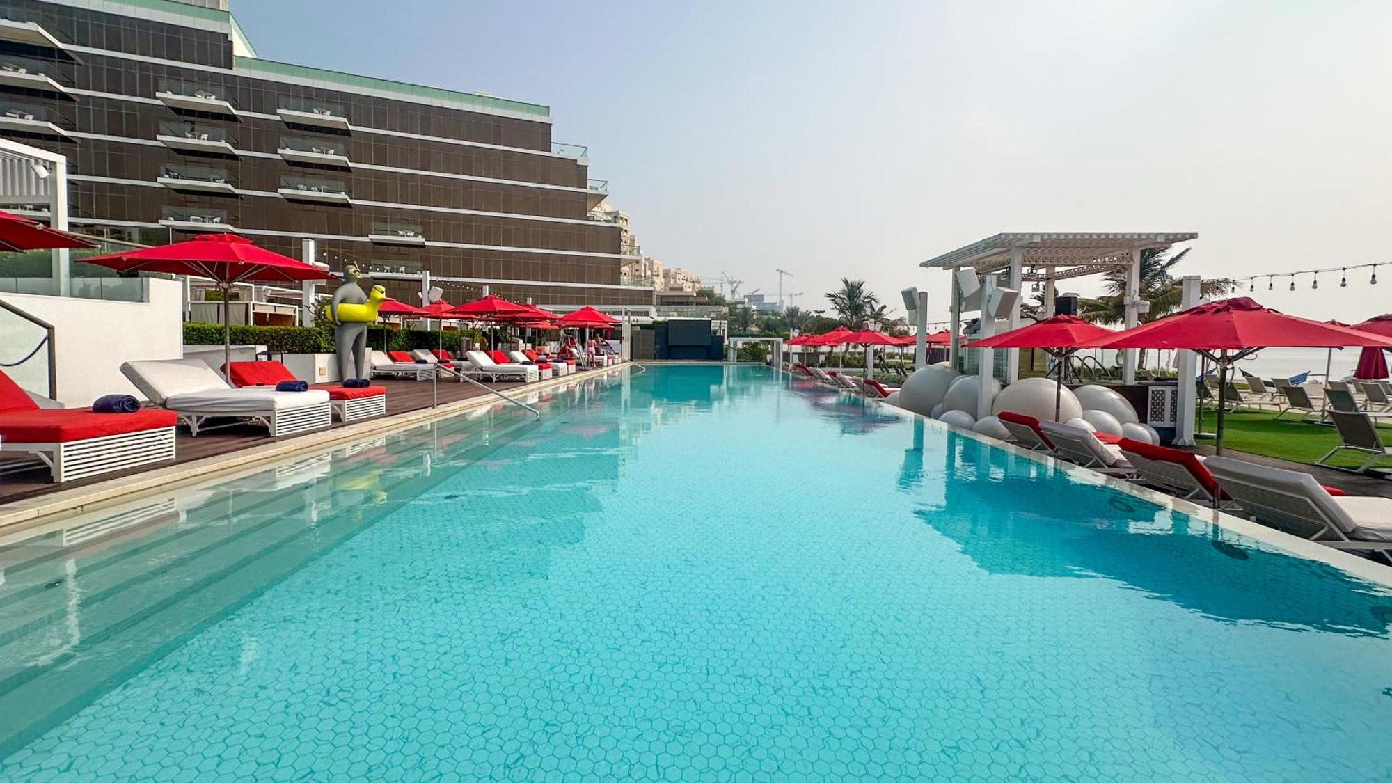 Waves - Premium Seaside Retreat With Private