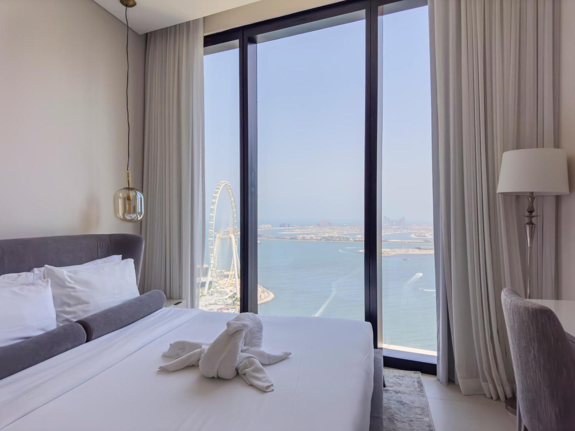 Address 2br Million Dollar View With Ps5 Byblck Dubai