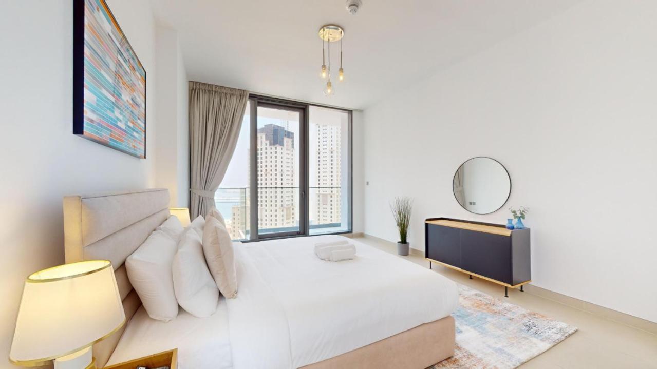Liv Residences - Spacious Two Bedroom Dubaï