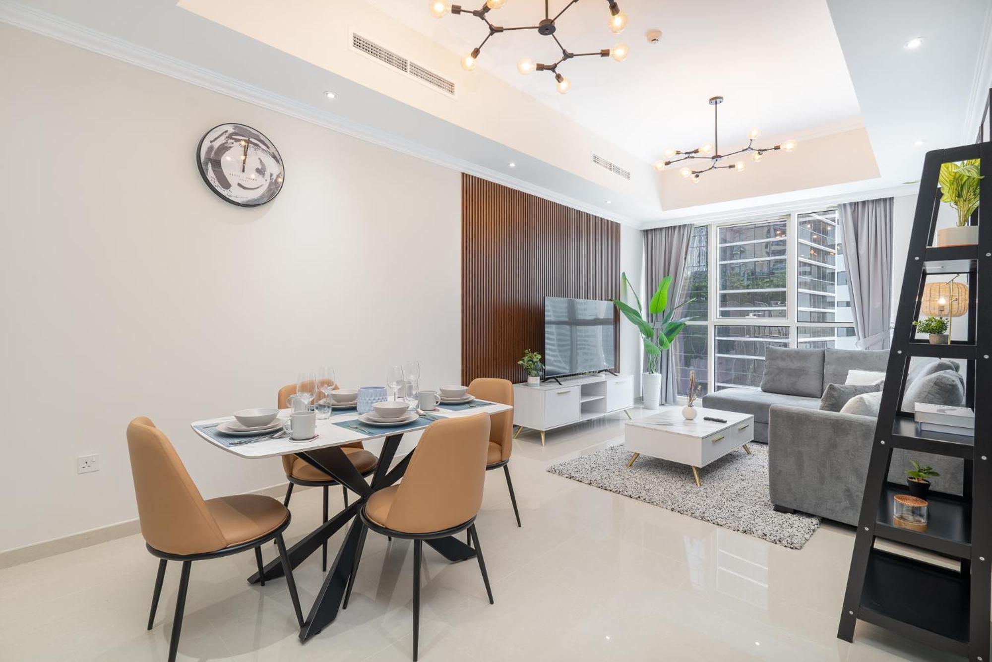 Lägenhet Heaven Crest Downtown - And 1 Bedroom 2 Minute Walk To Mall And Burj Khalifa *