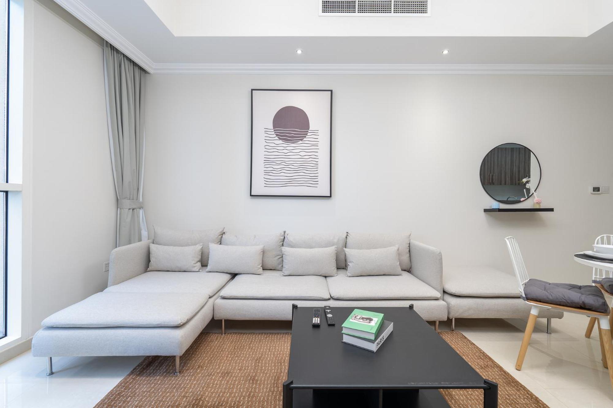 Lägenhet Heaven Crest Downtown - And 1 Bedroom 2 Minute Walk To Mall And Burj Khalifa Dubai
