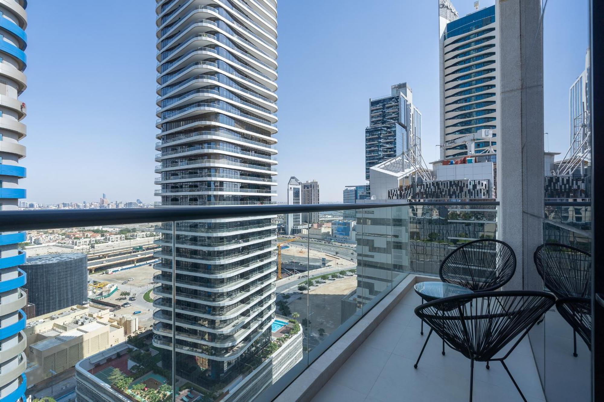 Lägenhet Heaven Crest Downtown - And 1 Bedroom 2 Minute Walk To Mall And Burj Khalifa Dubai