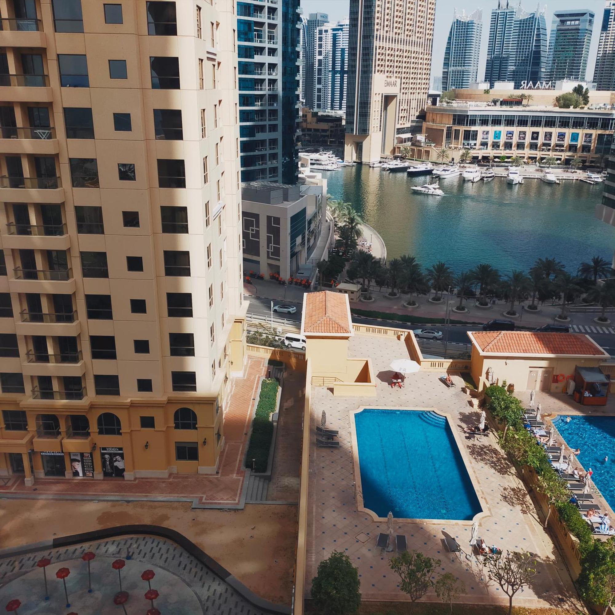 Sea La Vie Hostel Dubai
