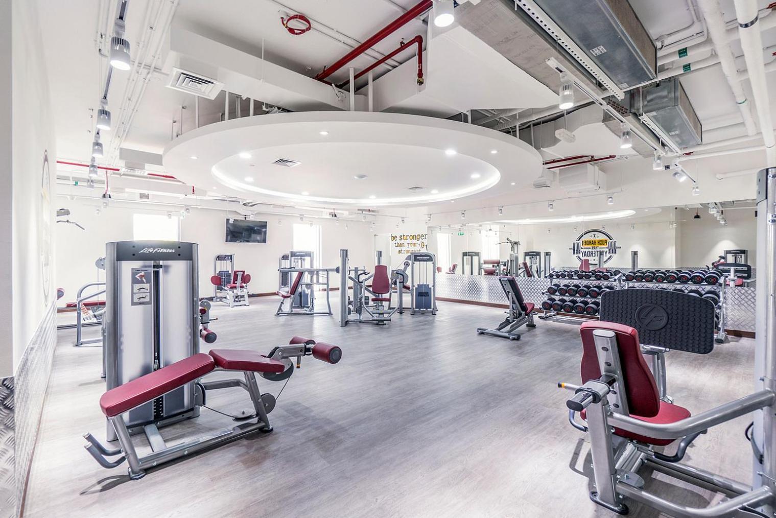 Blueground Difc City View Pool Gym Dxb-182 Appartement *